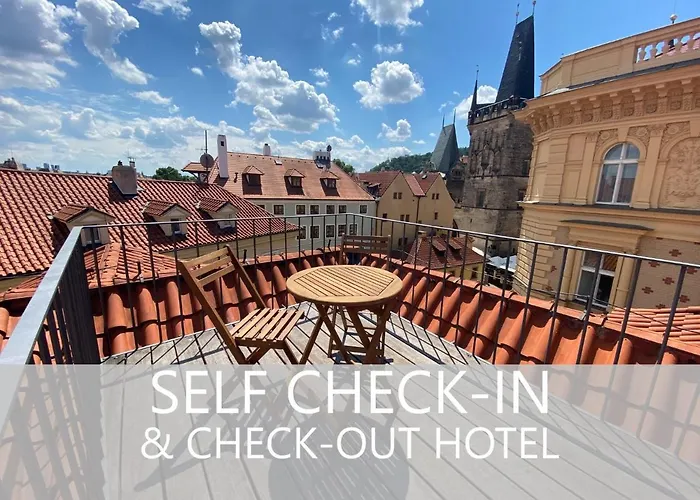 Charles Bridge Heritage Suites By Salvator Hotels Prag